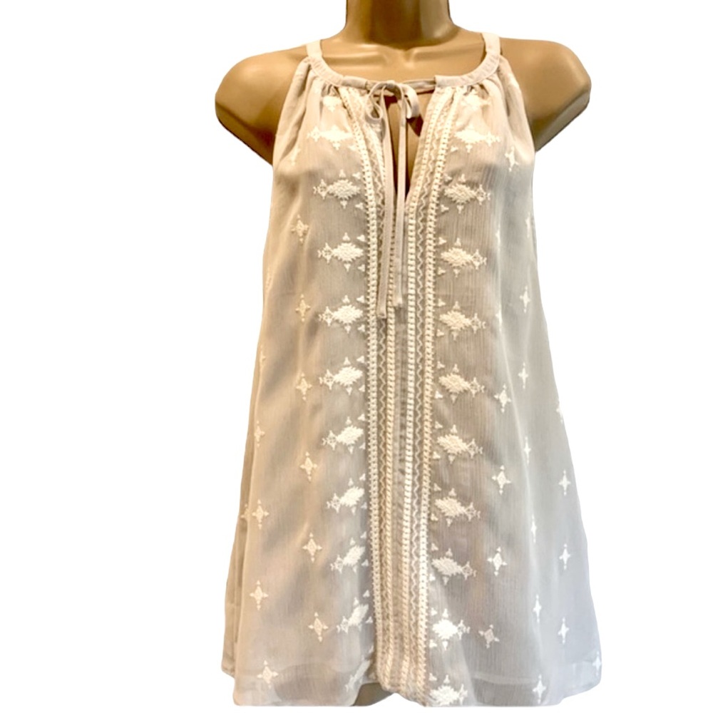 BKE Boutique Light Gray Spaghetti Strap‎ Top